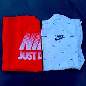 2 Nike T-Shirts